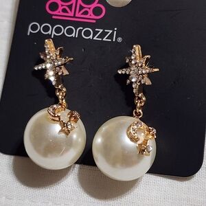 Paparazzi Gold and Pearl Star Earrings